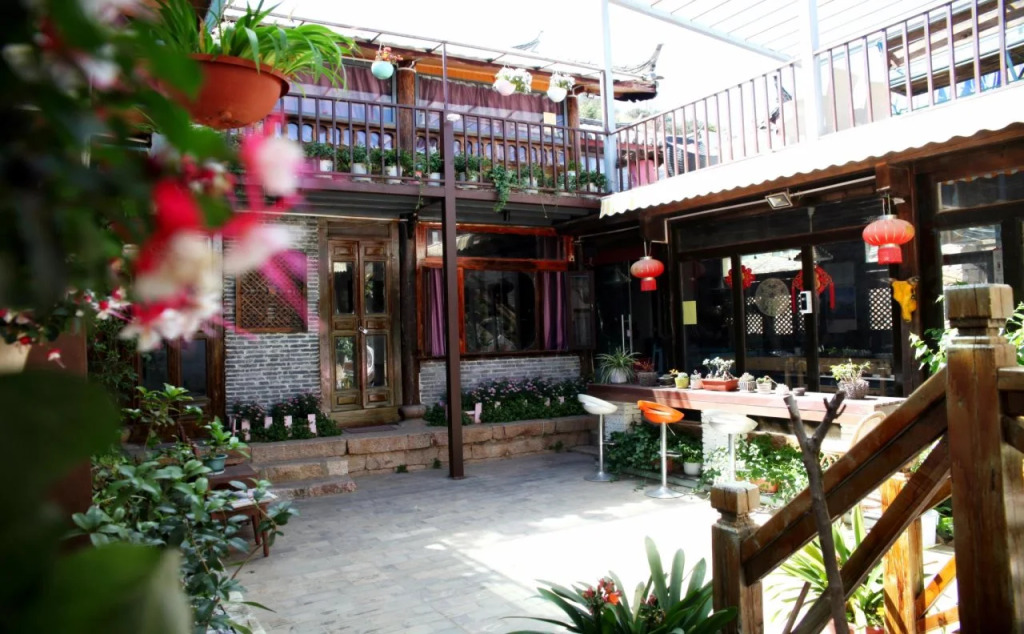 Floral Hotel · Kuan Tang Lijiang