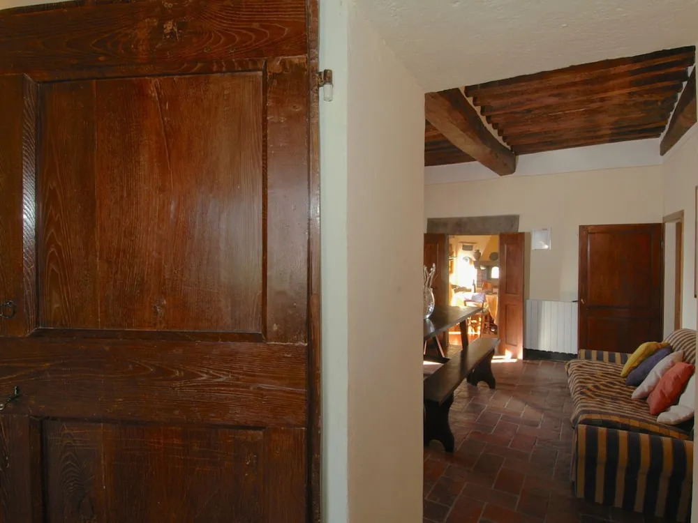 Agriturismo Near Cortona With Swimming Pool