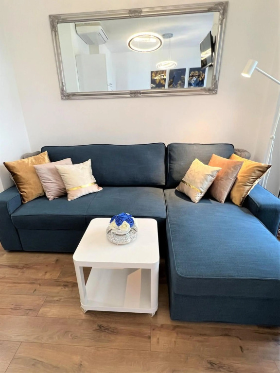 Luxury 5 Star Studio in the City Center with Pool