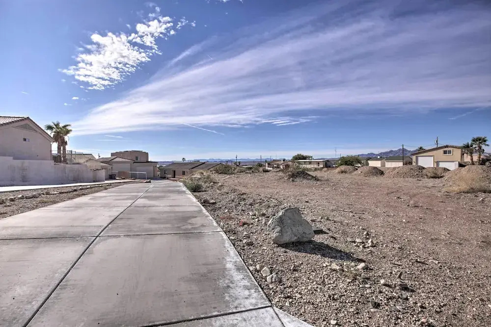3 Mi to Beach & Boat Launch: Lake Havasu Home!