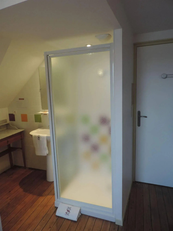 Select Hotel