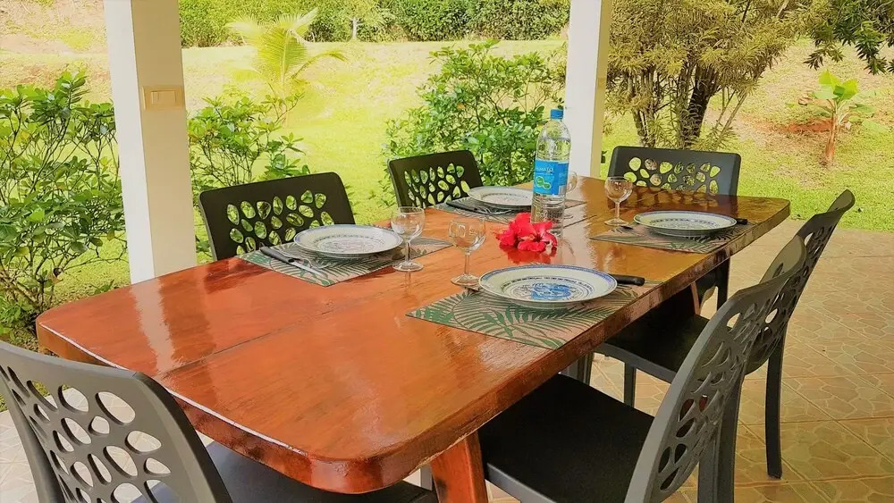Huahine - Tipanier House