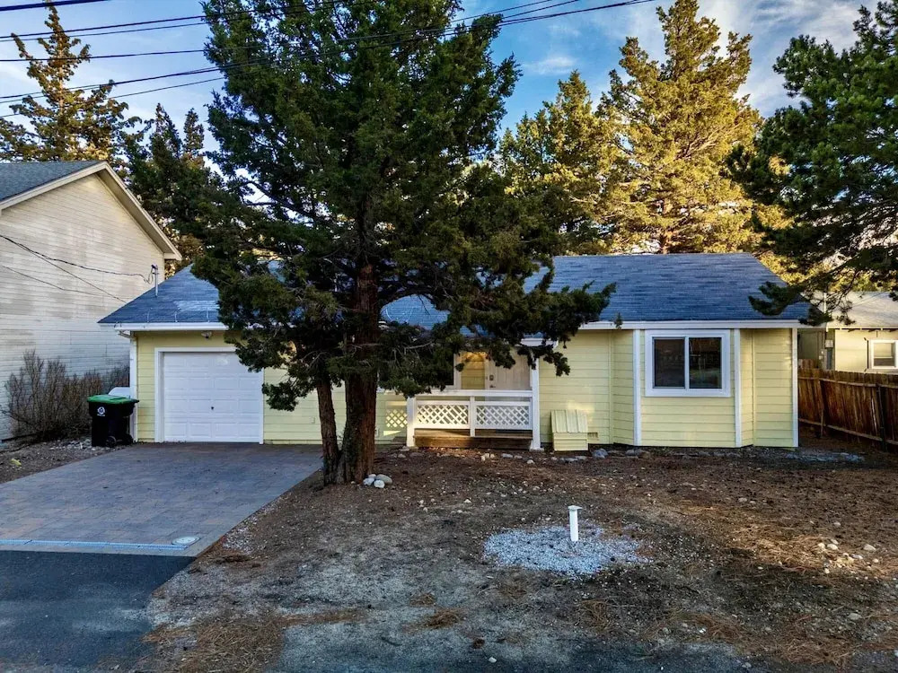 1821 Arrowhead 2 Bedroom Home