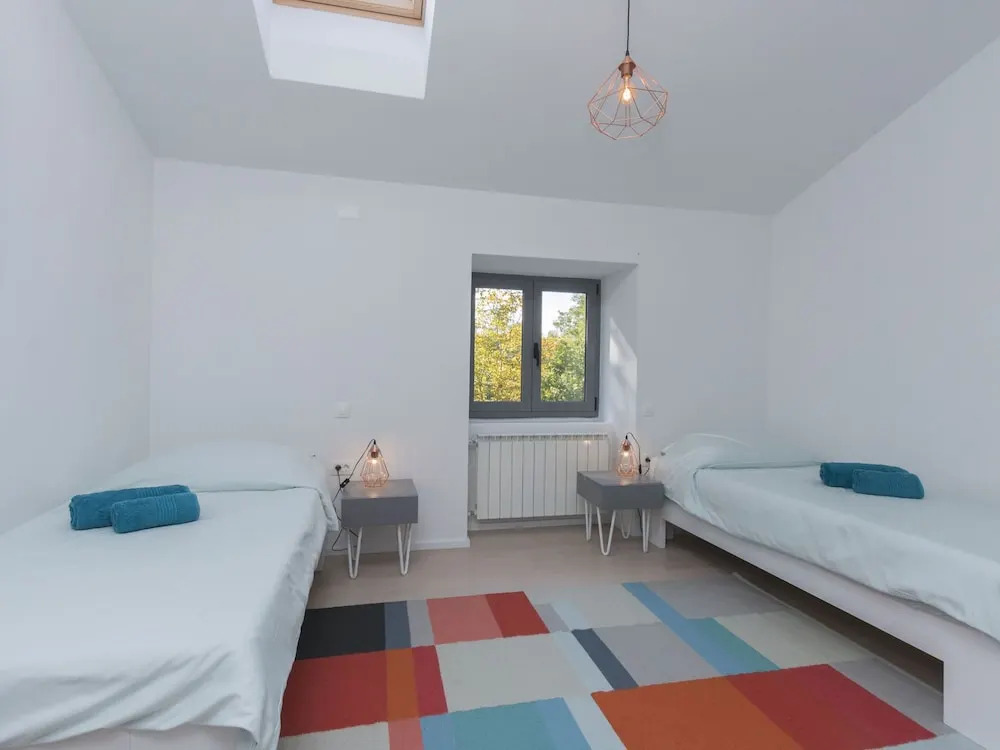 Charming Villa in Nedešcina With Pool