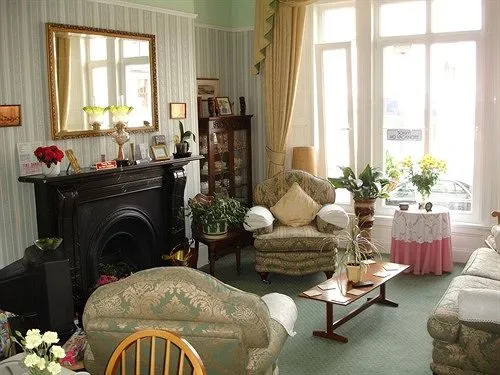Ashgrove House