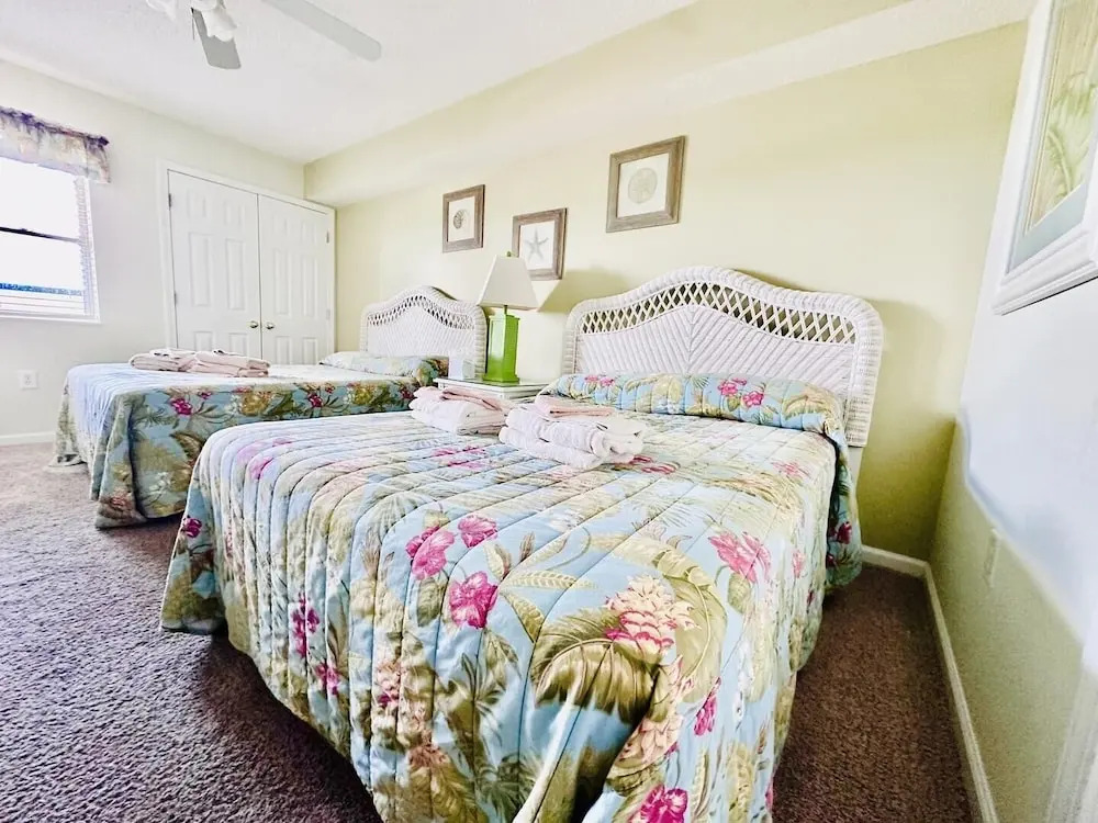 Ashworth 1303 3 Bedroom Condo by RedAwning, North Myrtle Beach