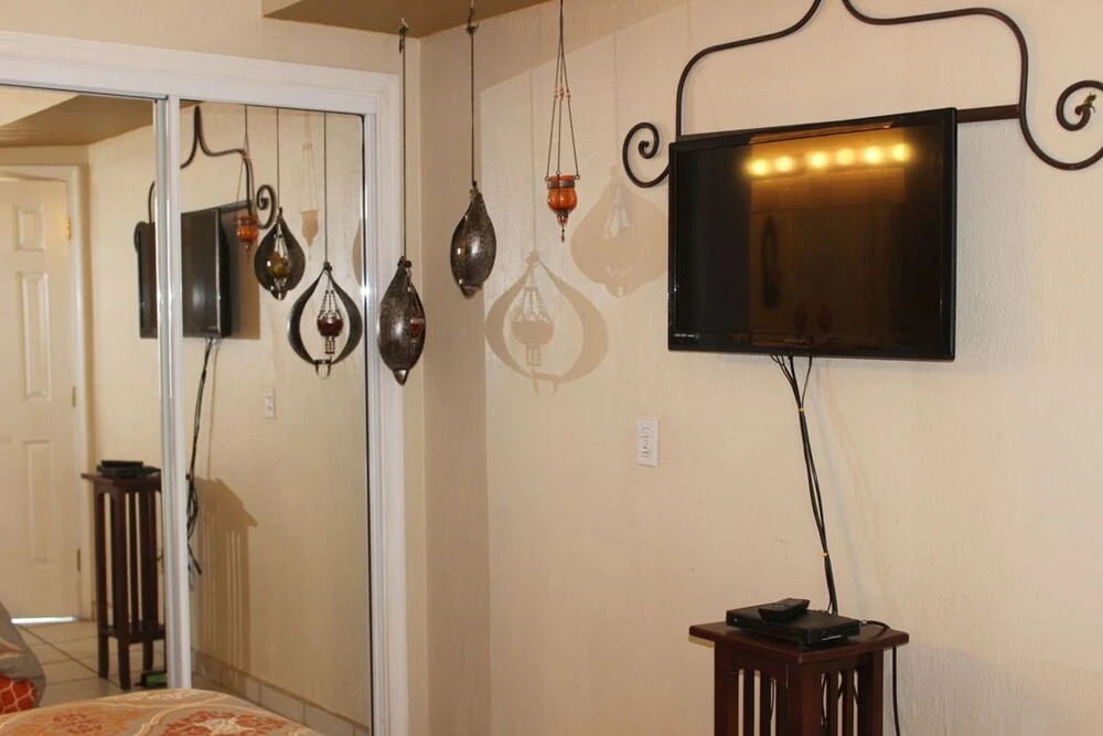 Casa Blanca 3BR CA 206 by Casago