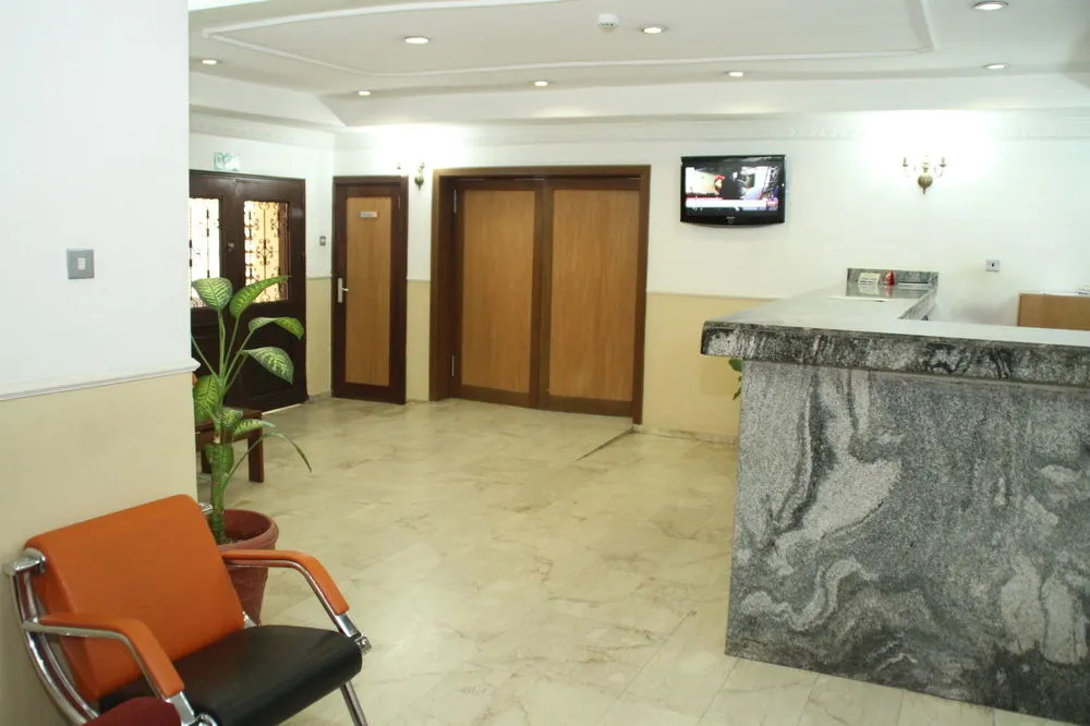 Bec Suites
