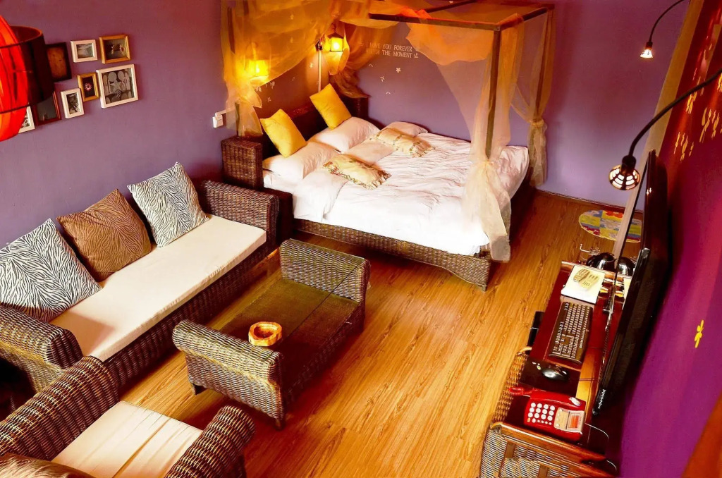 Overseas Inn