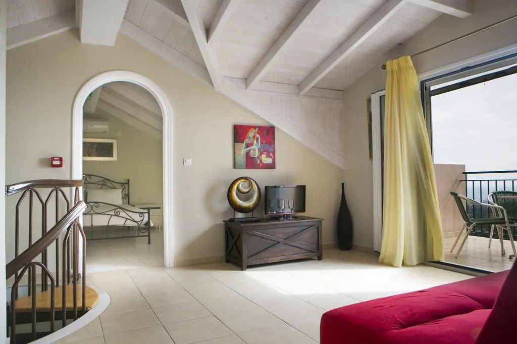 Irena Studios & Apartments