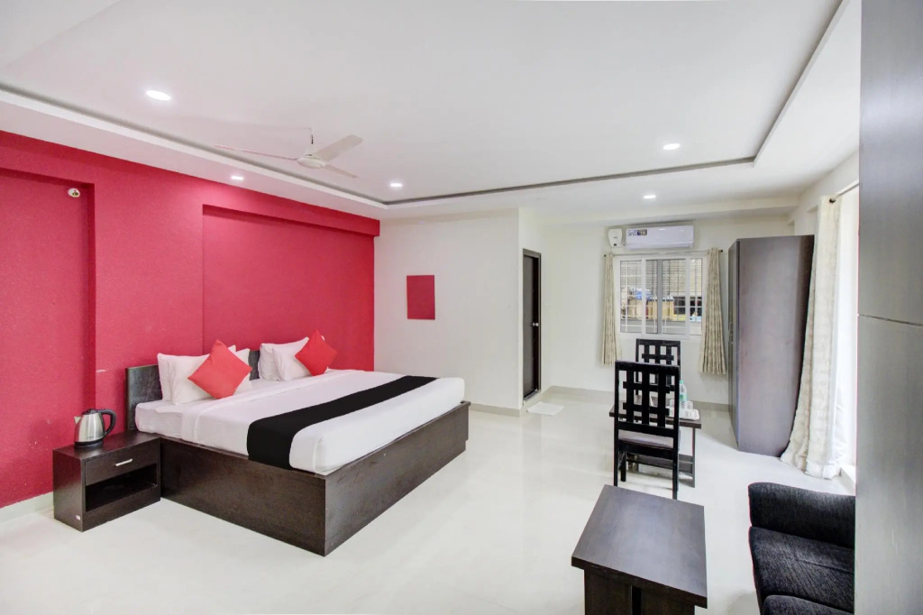 FabHotel Atithi Residency - Nr Kaikondrahalli Lake