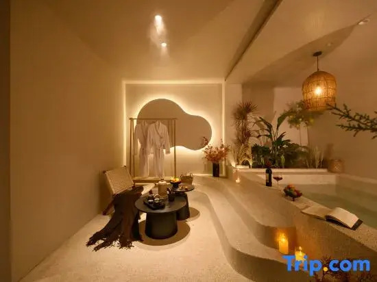 SUNMIT NOOK Misty Wilderness · Mountain Top Beauty Stay (Anji Yunshang Grassland Store)