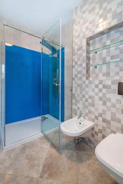 Tome - Comfortable & Modern - H