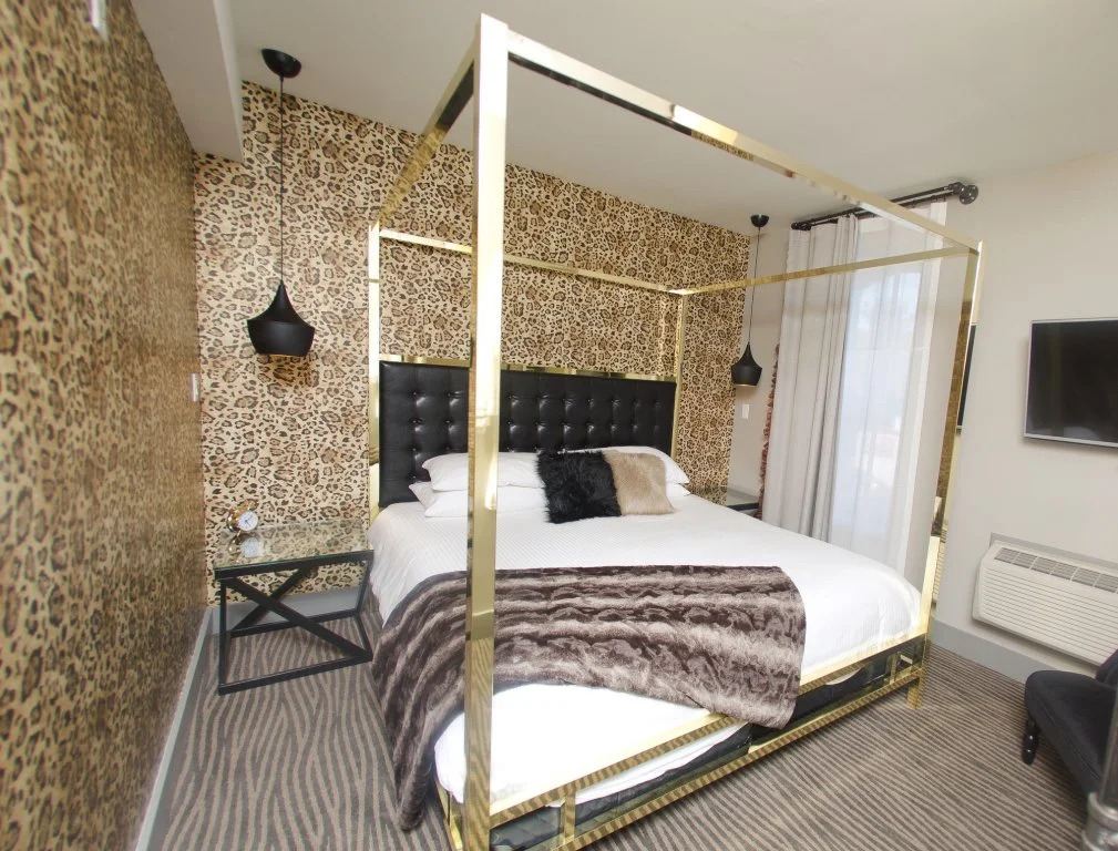 The Grove Hotel