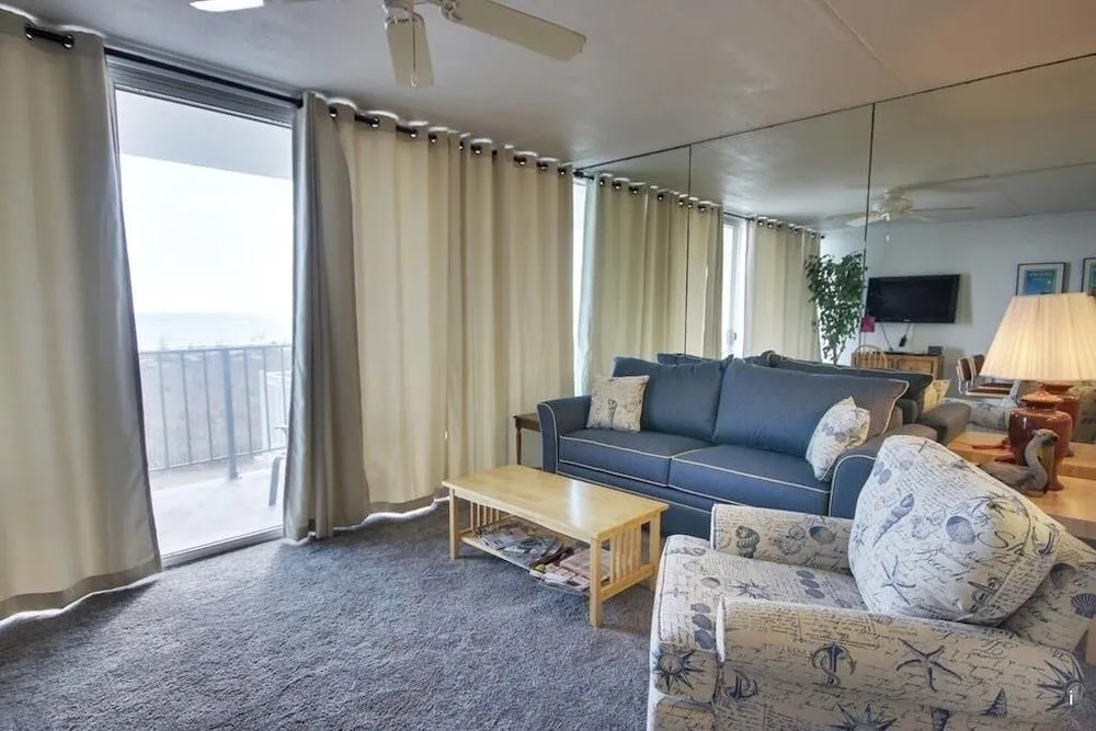 Sea Gate 101 - 1 Br Condo