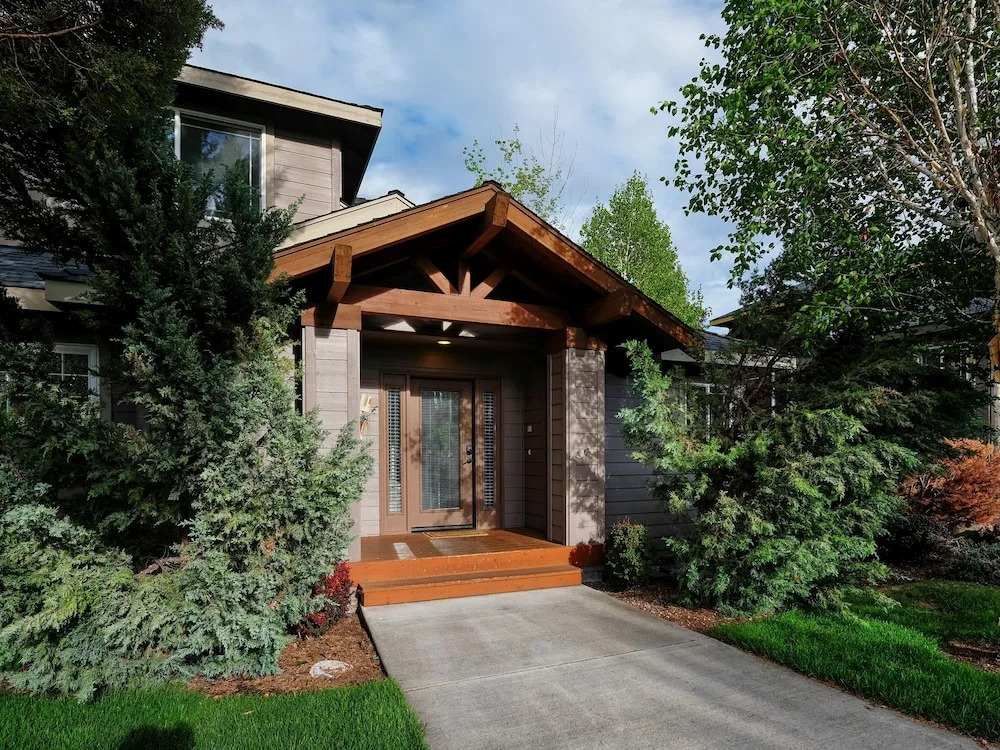 860 Golden Pheasant Drive Townhouse 3 Bedrooms 2.5 Bathrooms Townhouse