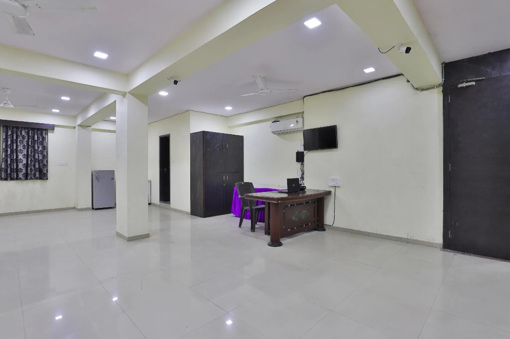 OYO 28344 Siddhi Vinayak Rooms