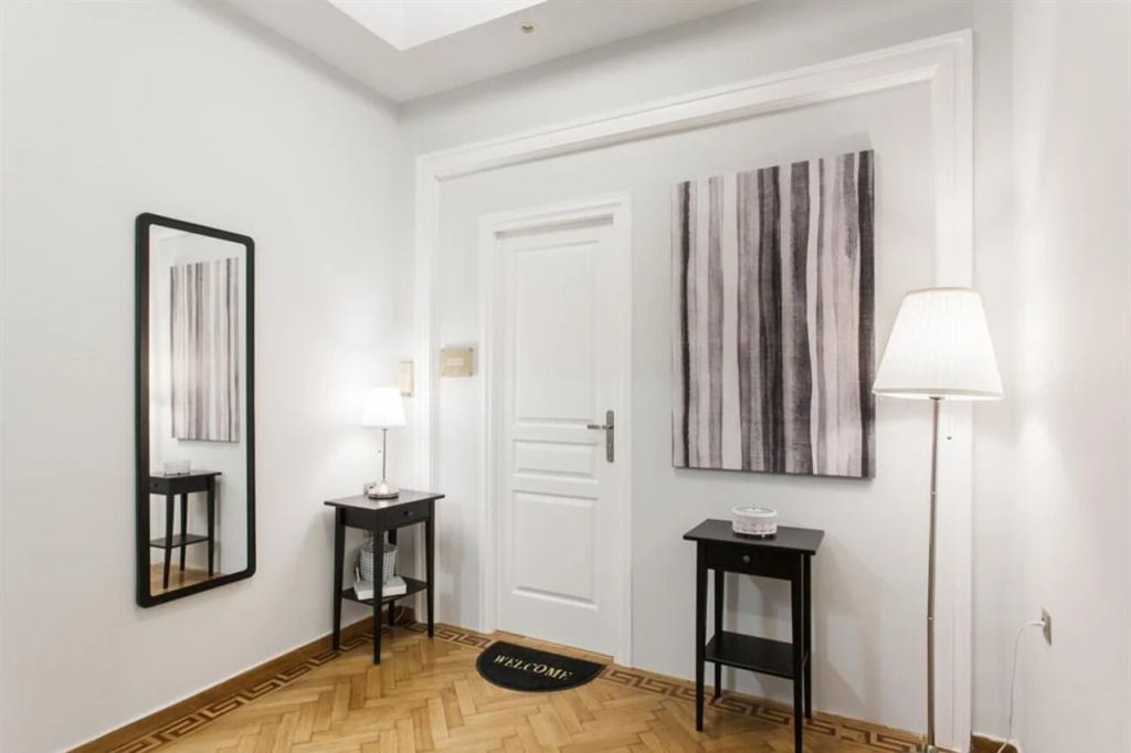 Syntagma Apartments by Livin Urbban