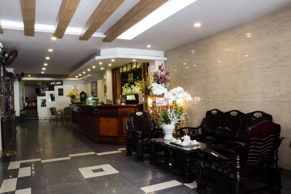 Xuan Hung Hotel