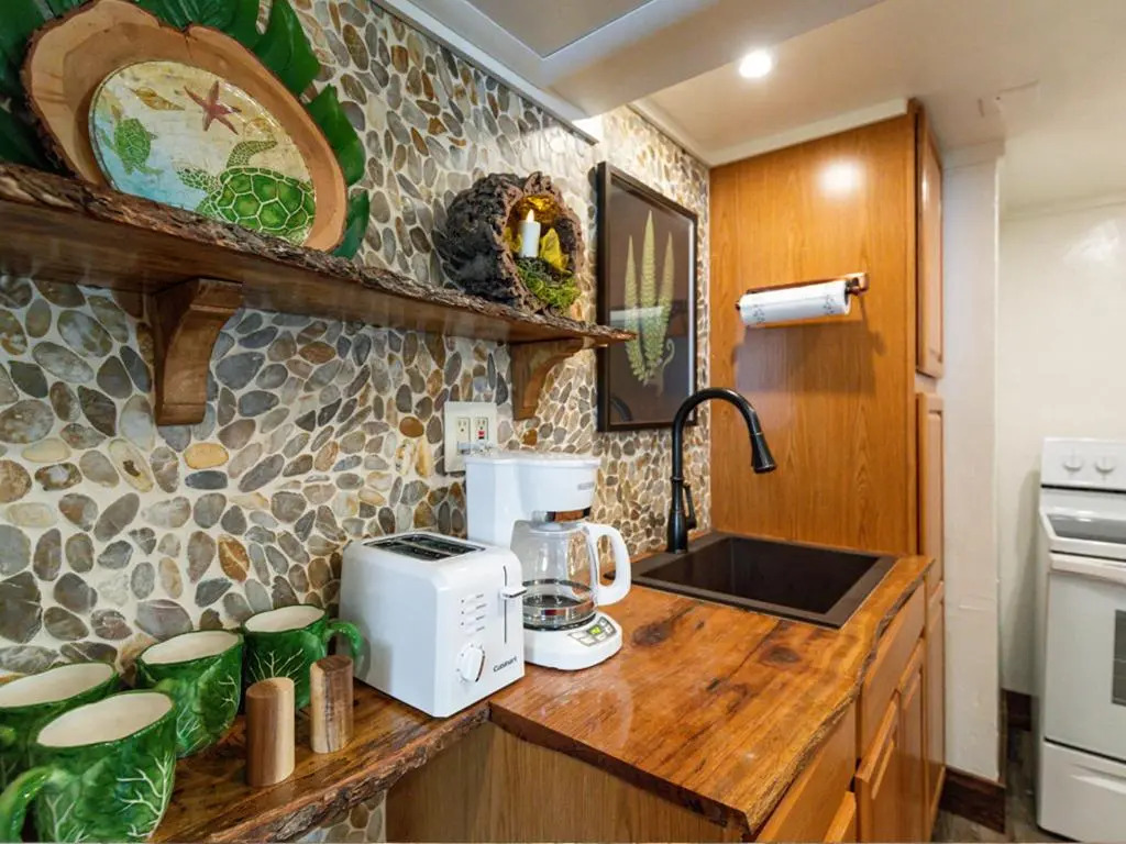Gilligans Island by Tybee Vacation Rentals