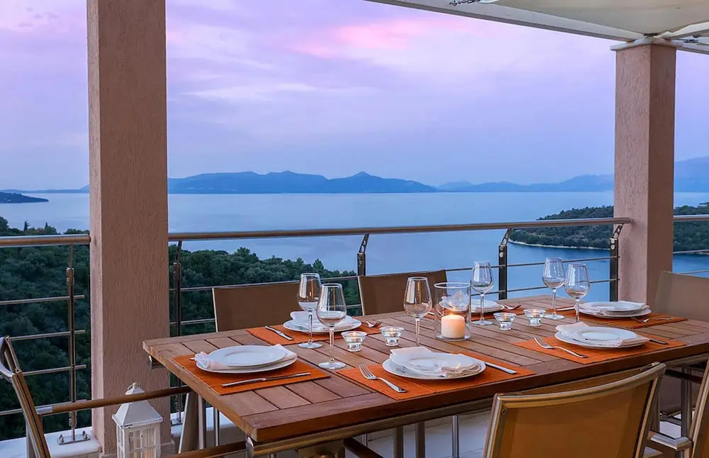 Casa di Maura - 3 Bedroom Contemporary House With Stunning sea Views