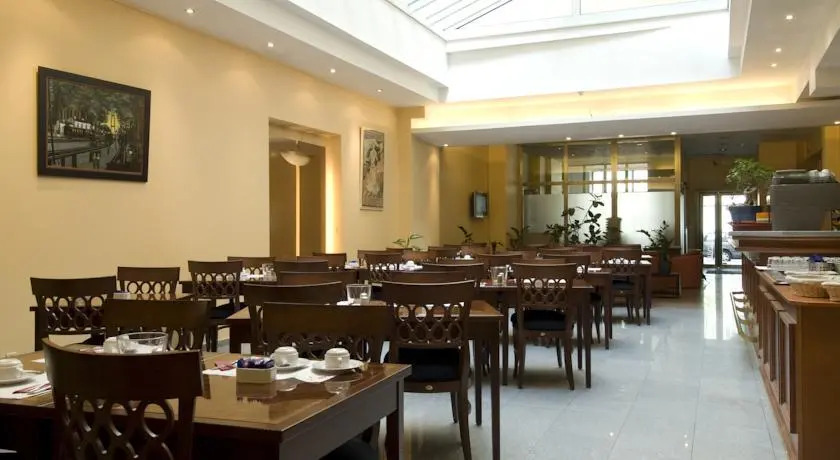 Hotel Belmont