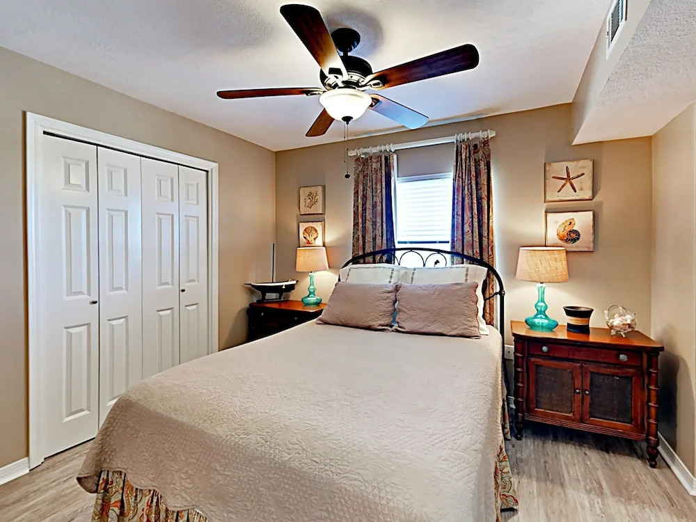 Seaside Beach & Racquet Club 3404