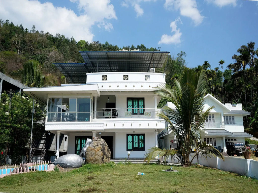 OYO 12224 Karoli Inn