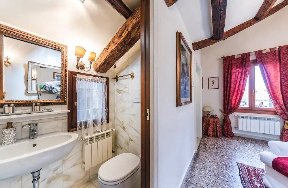 Emanuela's Flat