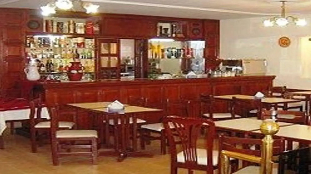 Hotel Dora