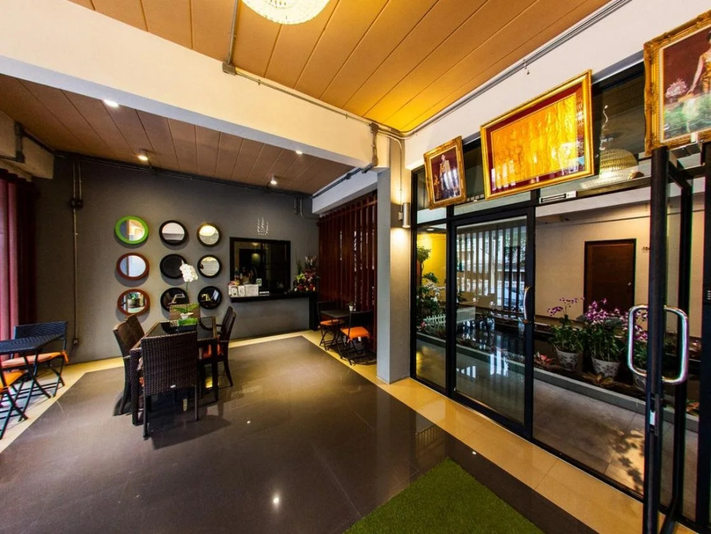 Euanjitt Chill House