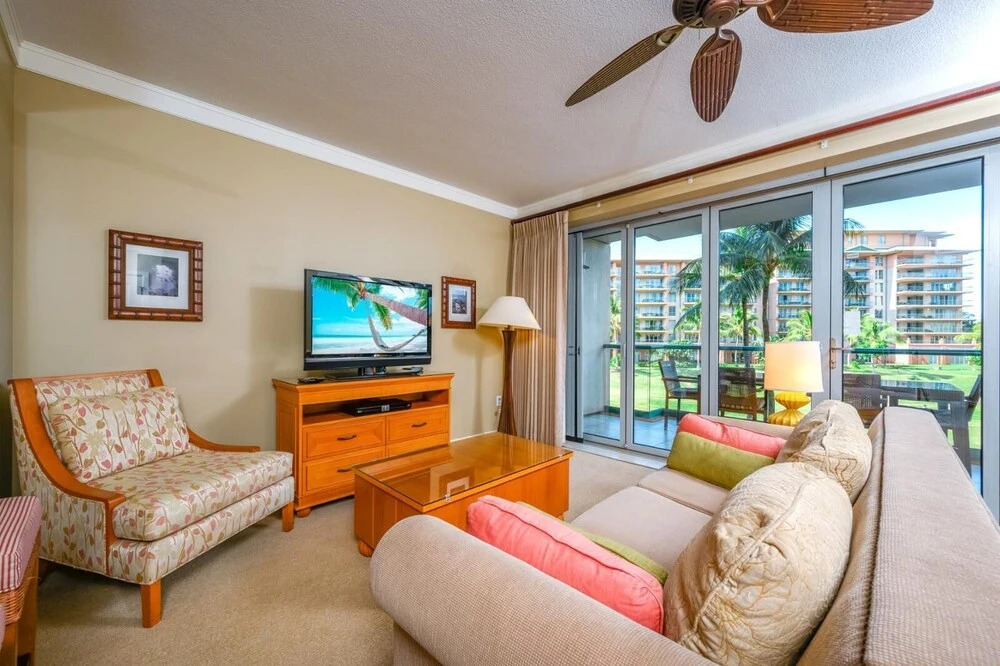 K B M Resorts- Hkh-238 Large 1bdrm, Upgraded, Private Balcony, Easy Pool and Beach Access!