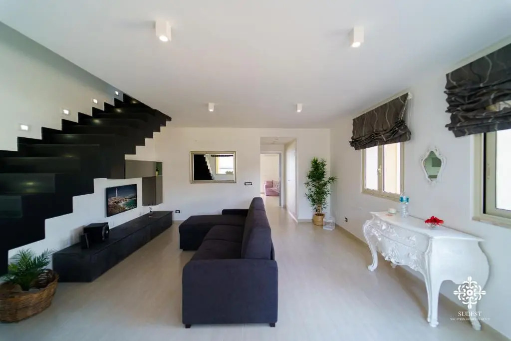 Villa Vittoria - Waterfront house