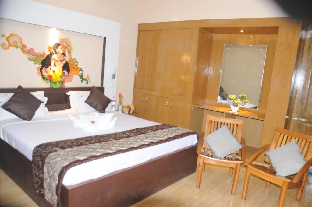 Black Beach Resort