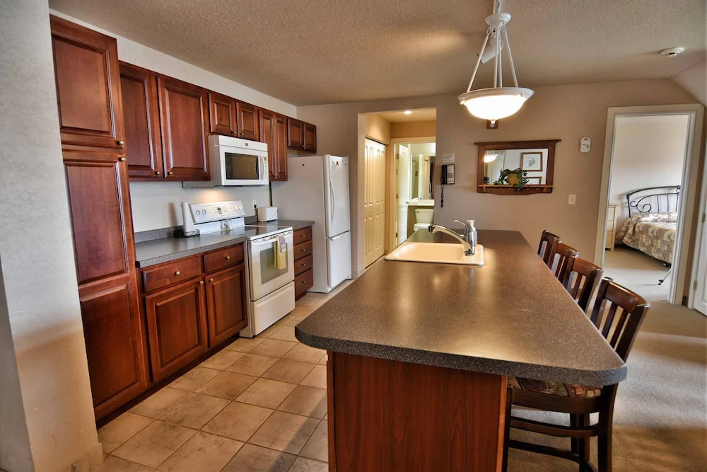 Unit 301 3 BD/ 3 BA Condo 3 Bedrooms 3 Bathrooms Condo