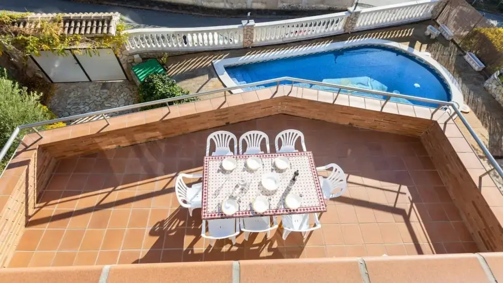 Sotet in Vidreres With 4 Bedrooms and 2 Bathrooms
