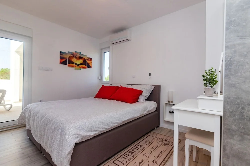House Villa Ivona