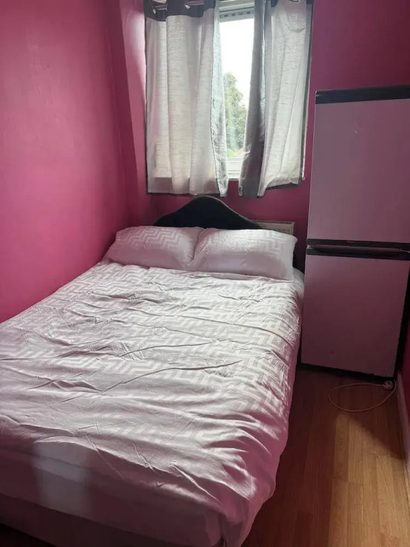 6 Guests - 3 Bedrooms - Close to London Center