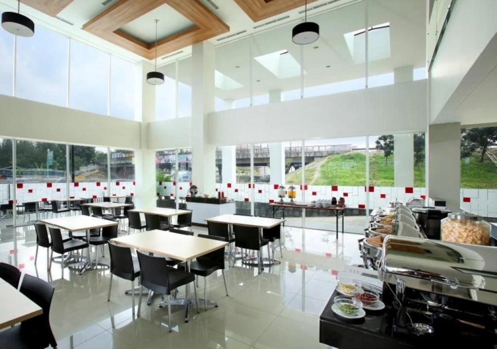 Amaris Hotel Bekasi Barat
