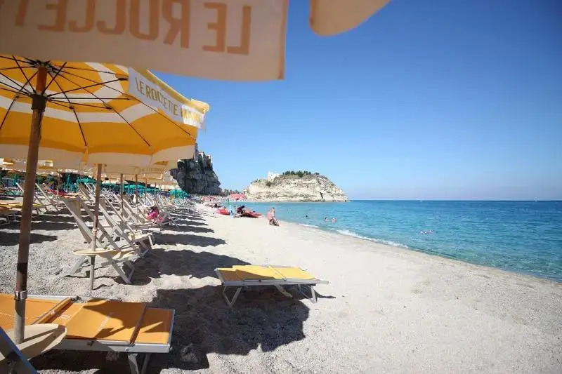 Le Roccette Mare