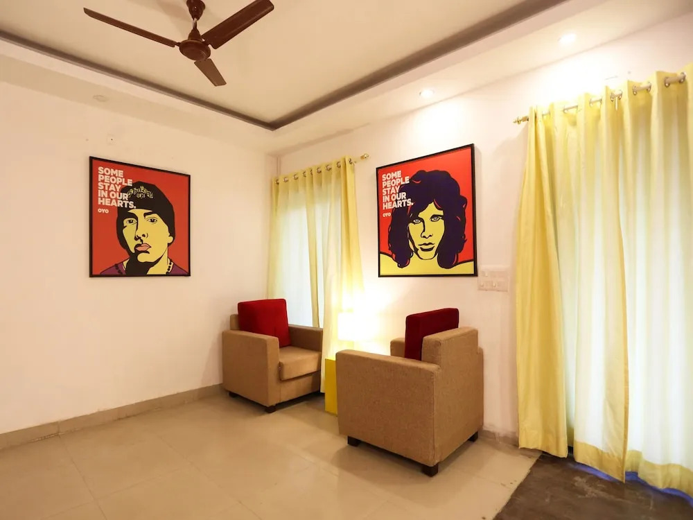 FabHotel F9 Noida Sector 51
