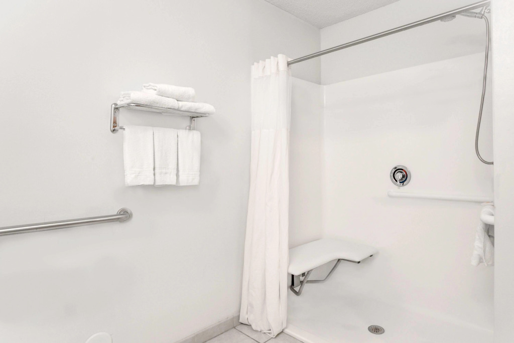Days Inn by Wyndham Greensboro NC