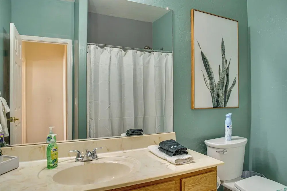 Pet-friendly Snowbird Haven w/ Pool in Gold Canyon