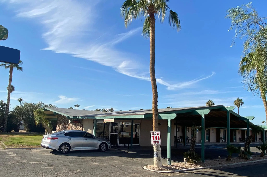 OYO Hotel Yuma AZ Desert Grove