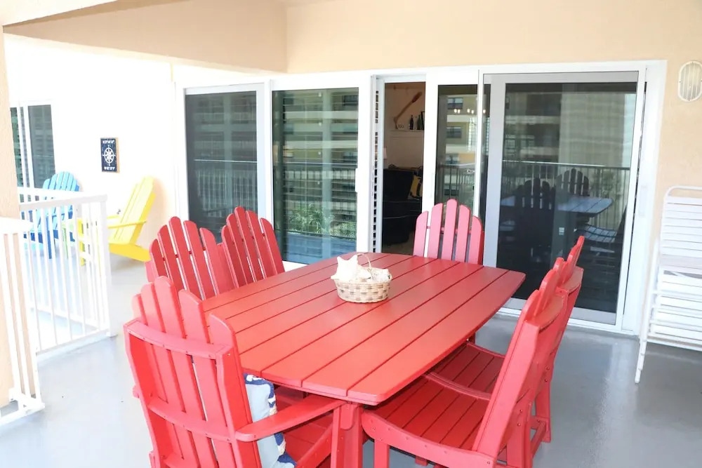 Jamaica Royale T52 - 2 Br Condo
