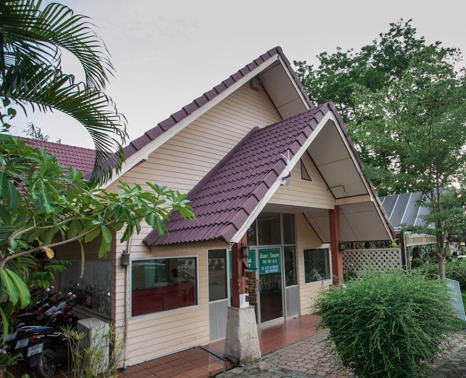 Lanta Village Resort
