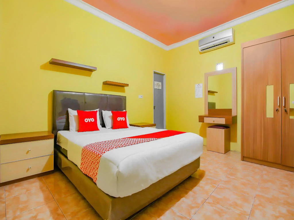 OYO 90216 Kost Sanny
