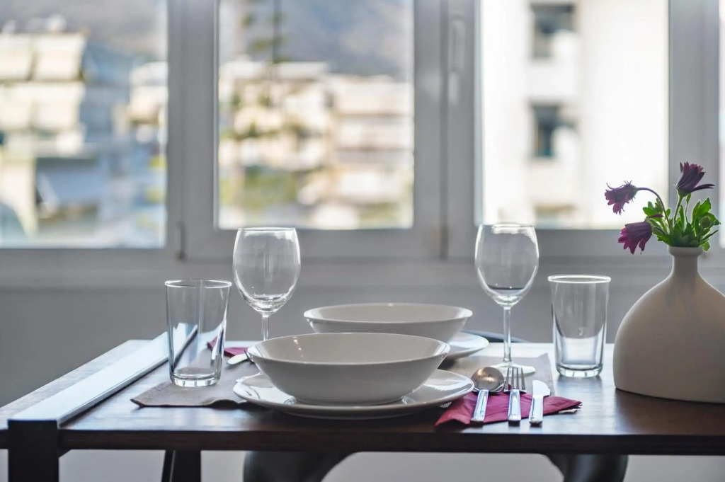 Bright 3 bd apt, Hellenikon Metr. Park , Glyfada