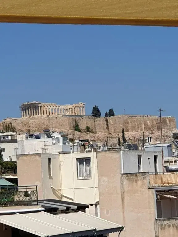 Newly Renovated Studio 15 min walk from Acropolis