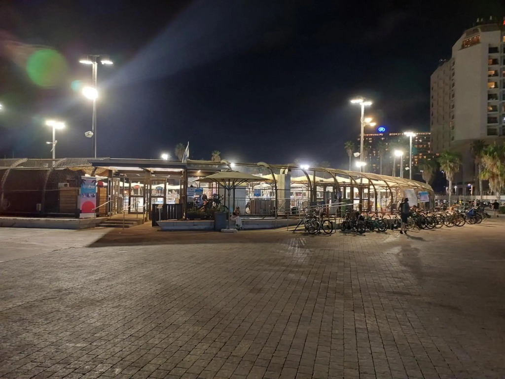 Jaffa sea front, luxury Duplex, Port & Old City 2m walk